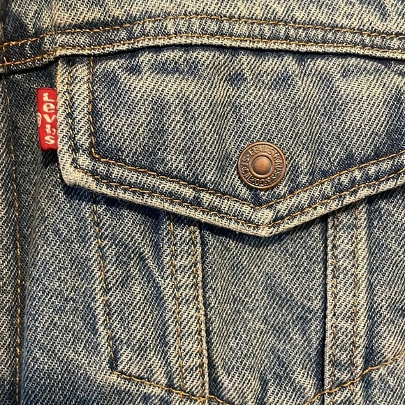 Levi's Blue Jean Jacket with White Sherpa Collar - Picture 5 of 11